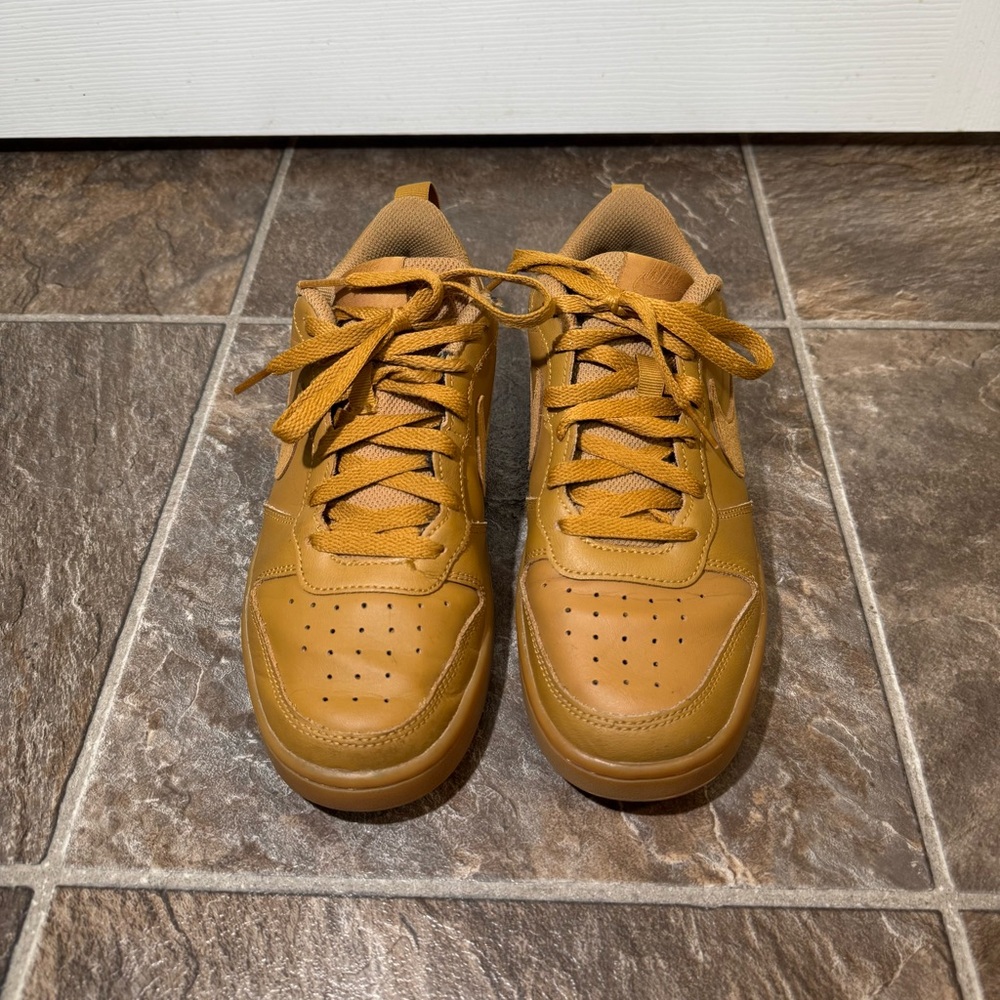 Nike Court Borough Low 2 GS Womens Size UK5.5Light Brown Wheat Gum BQ5448-700